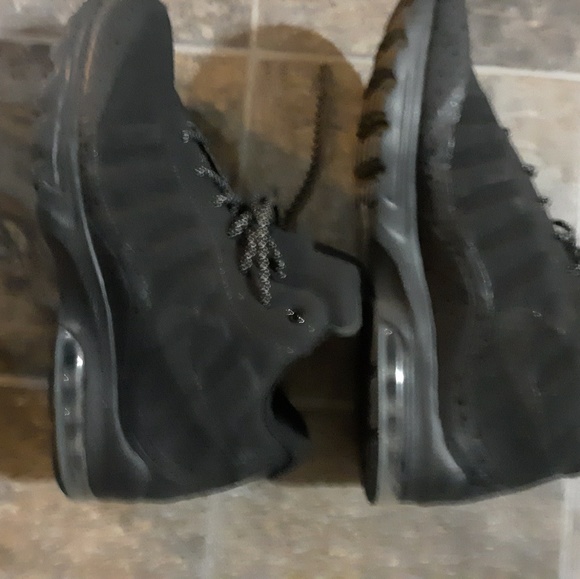 nike airmax invigor white